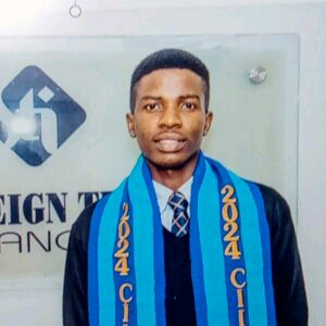 Youth Corper serving with Sovereign Trust Insurance wins CIIN’s nite of talents.